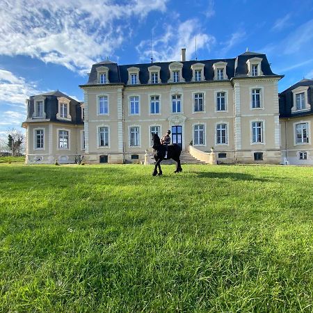 Gîte 2 chambres 5 personnes dans le château de la bouchatte Chazemais Extérieur photo